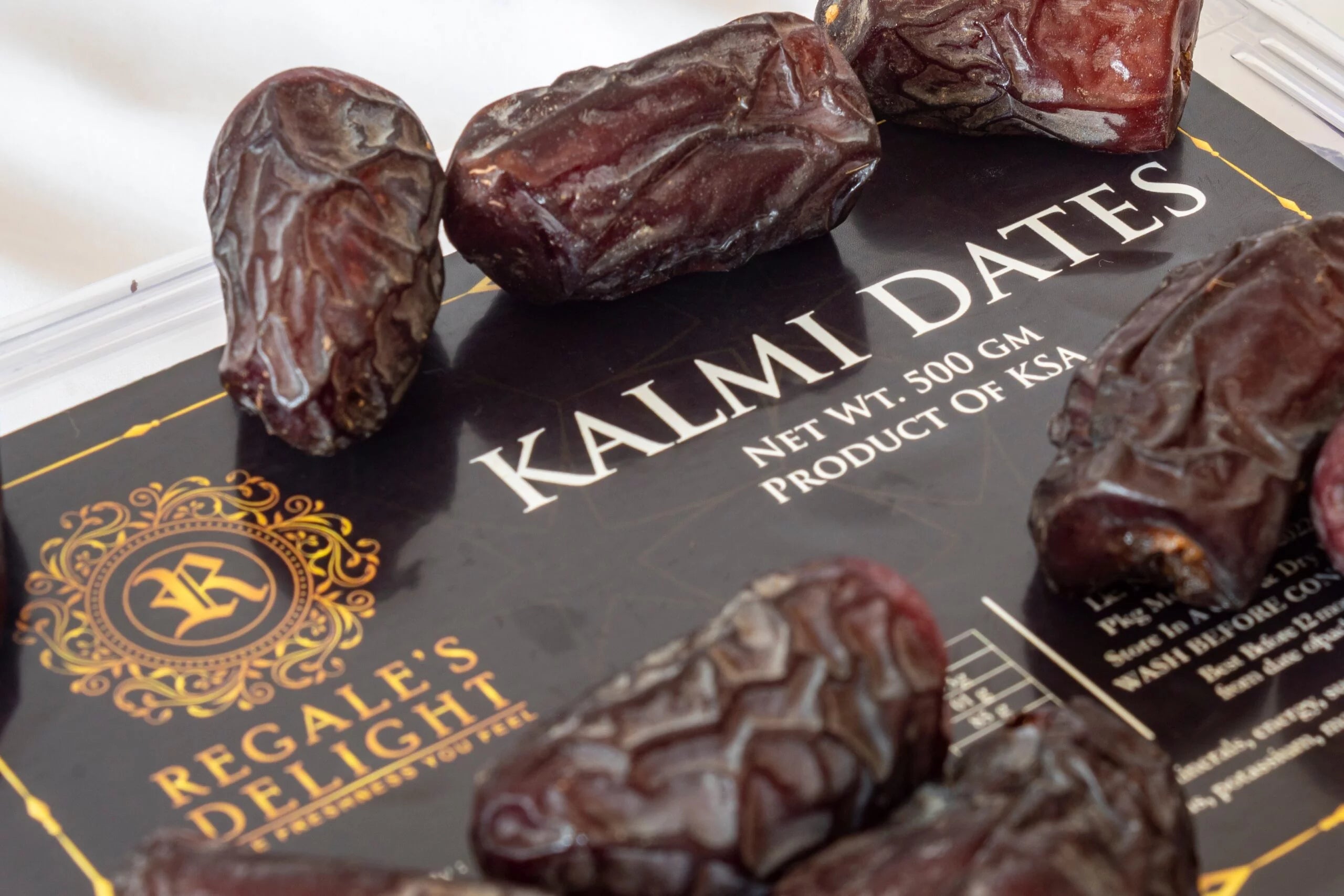 Kalmi dates | Safawi Dates | Buy Online Kalmi dates | Regales Delight